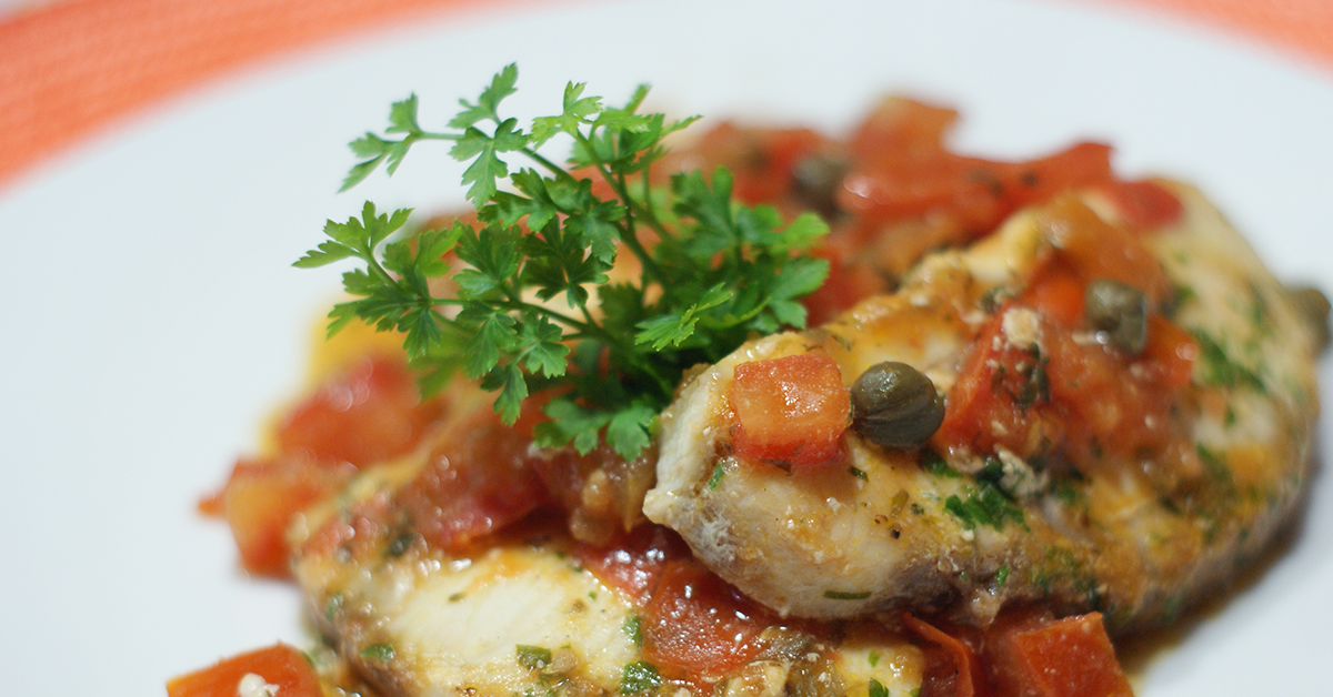 Ricetta: Tranci di verdesca con pomodori e capperi
